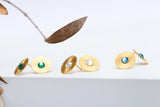 Daisy earrings with a crystal